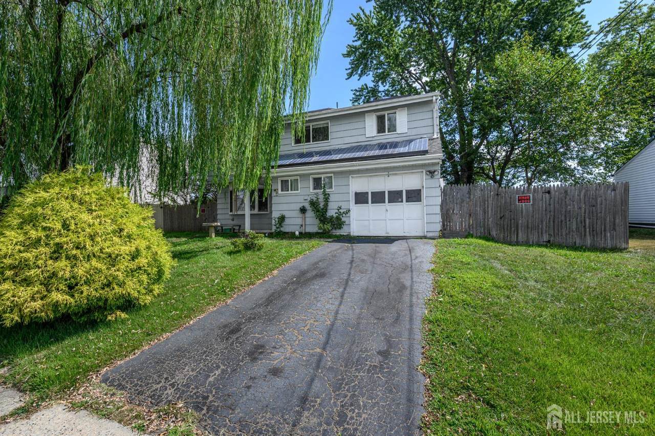 16 Gerard Avenue - Photo 1