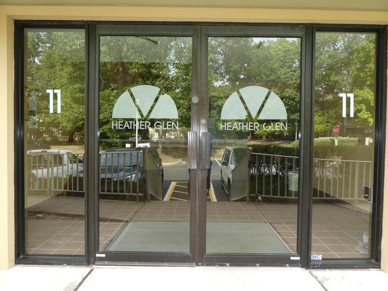 1109 Stoneridge Circle - Photo 1