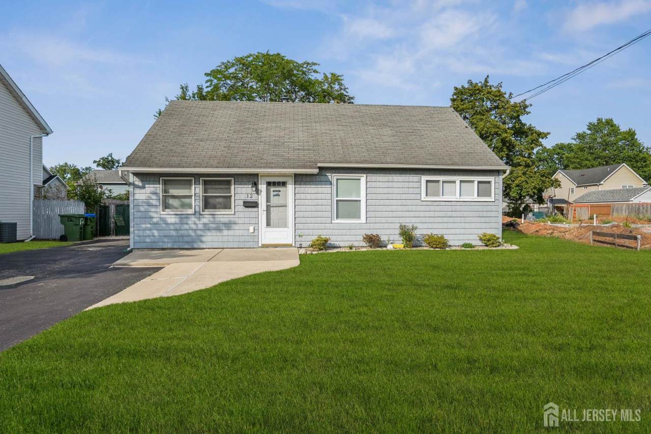 12 Brookville Road - Photo 1
