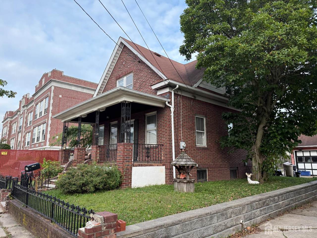 90 Pershing Avenue - Photo 1