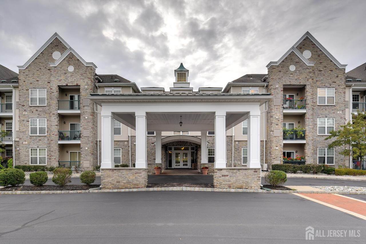 100 Middlesex Boulevard - Photo 1