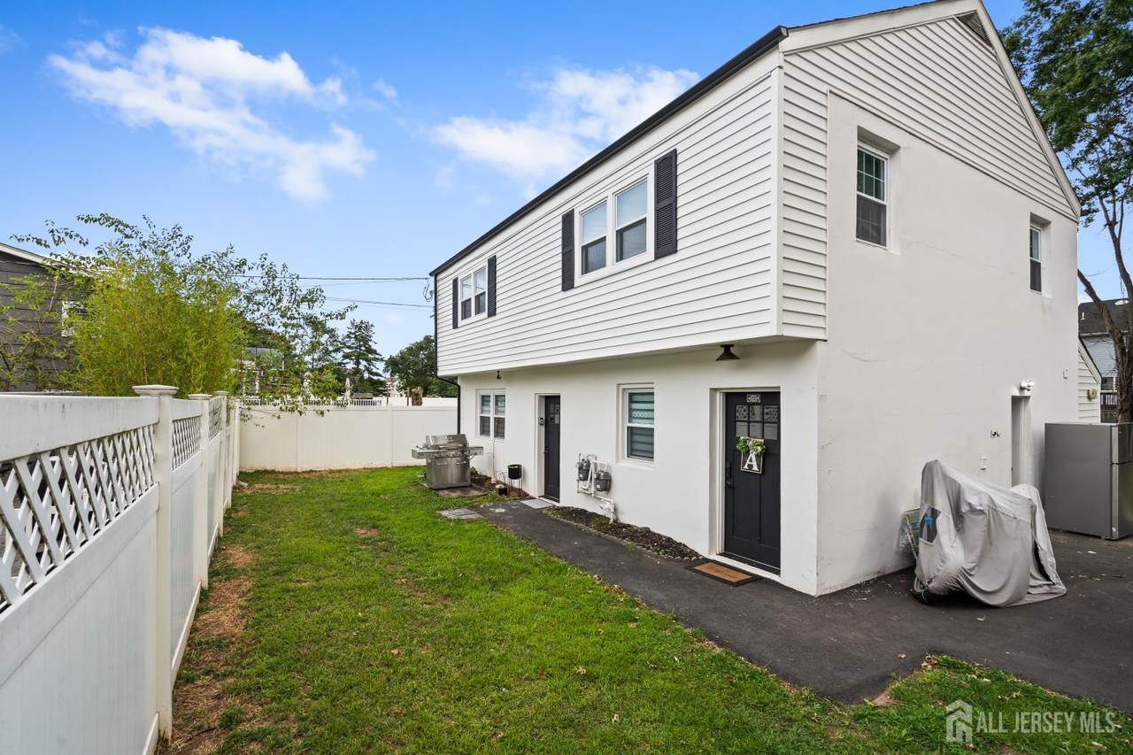 151 New York Avenue - Photo 1