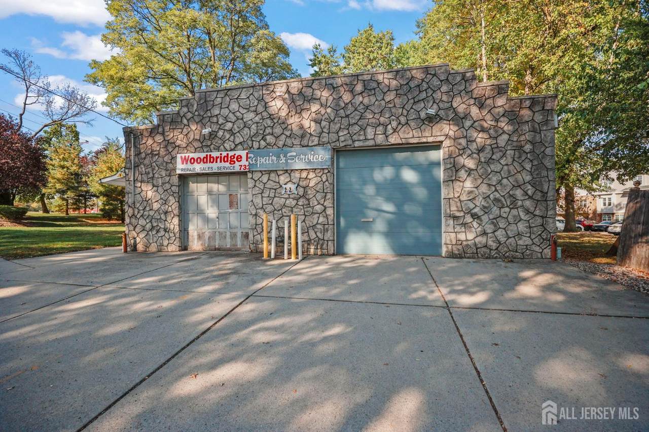 11 Leesville Avenue - Photo 1