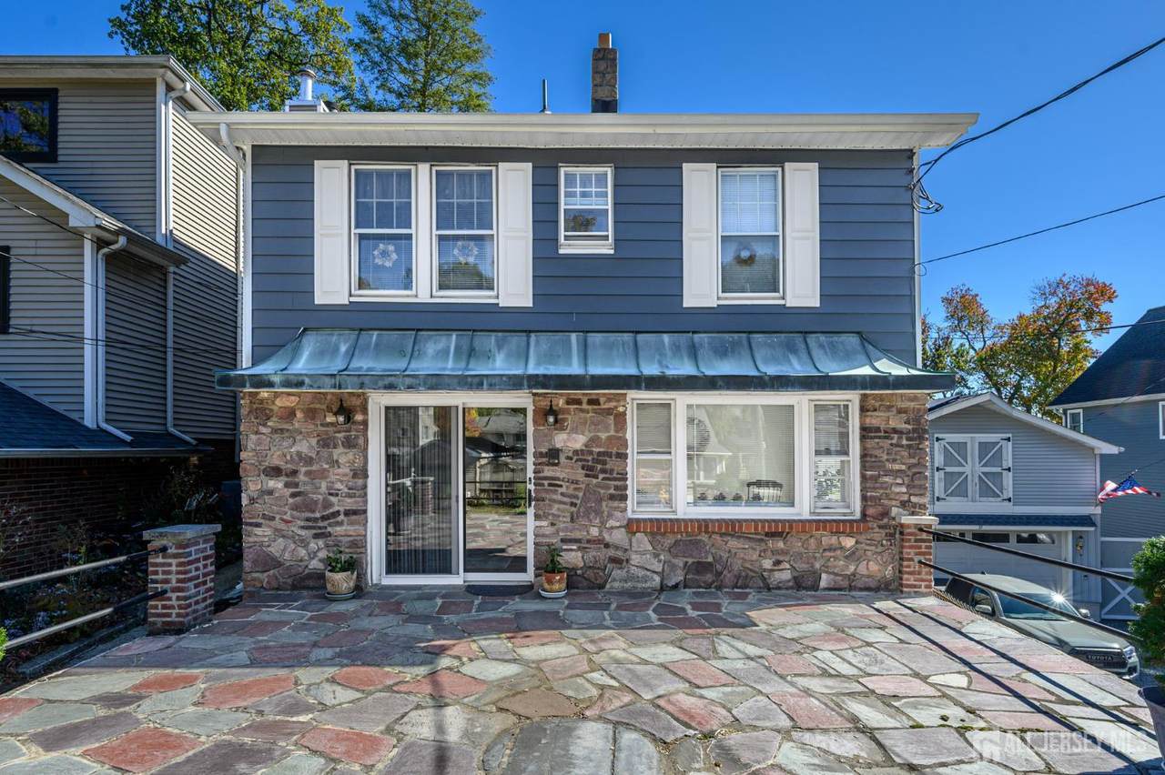 33 Shore Road - Photo 1