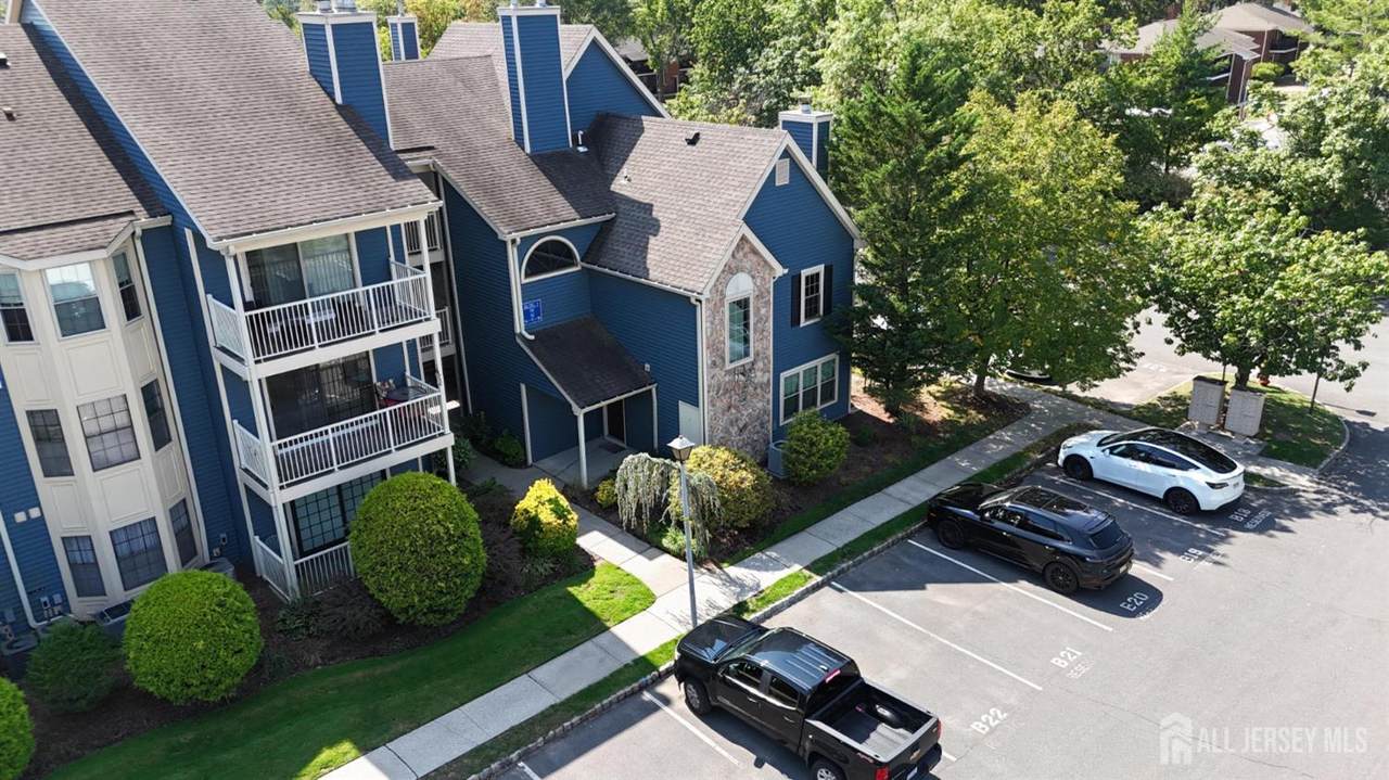 96 Longfield Court - Photo 1