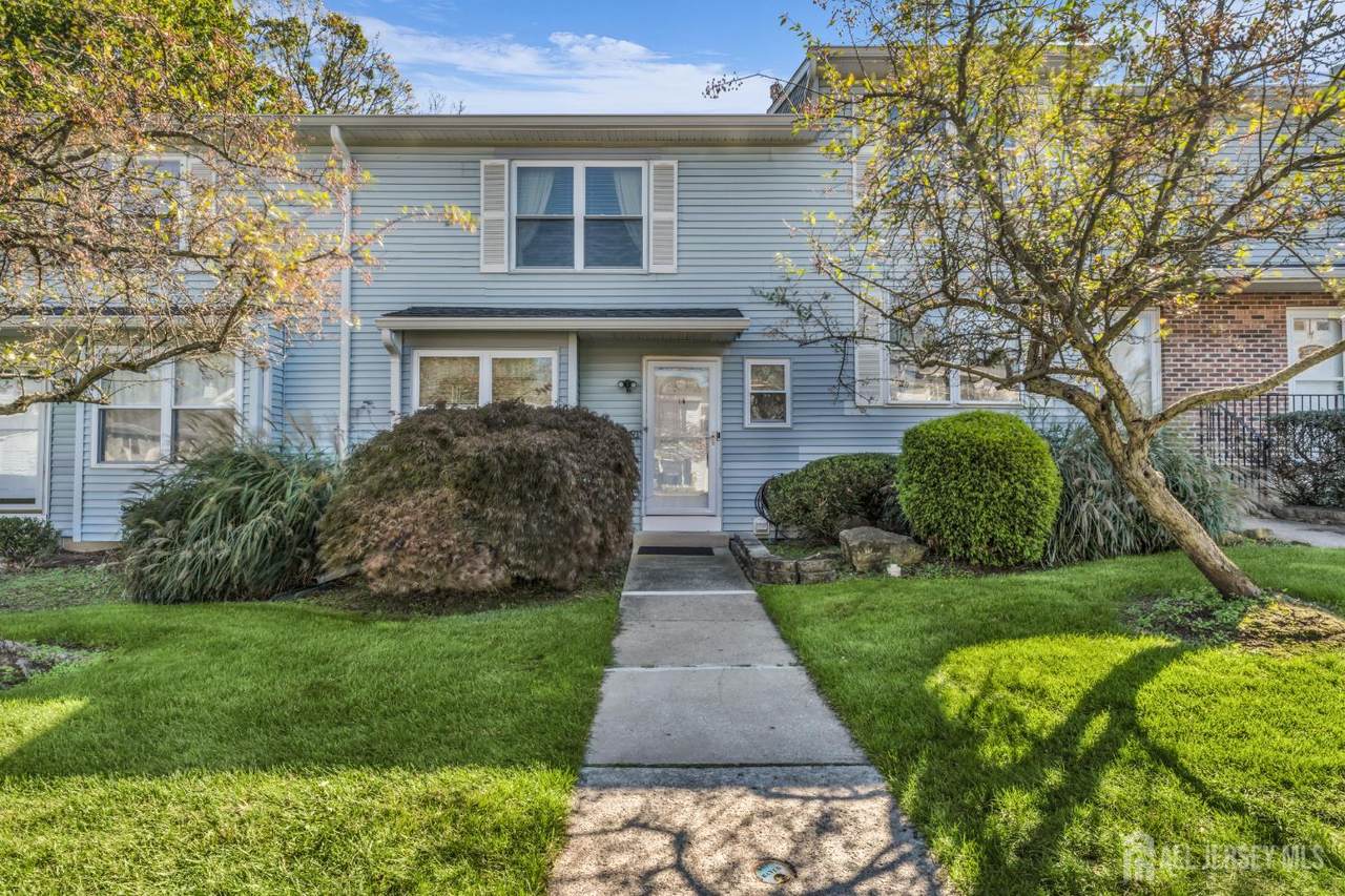 14 Deerfield Lane - Photo 1