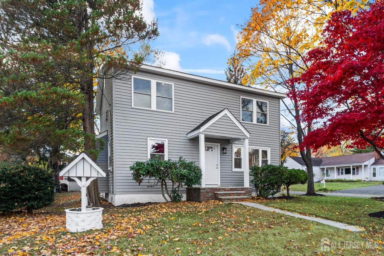 27 Harrison Avenue - Photo 1