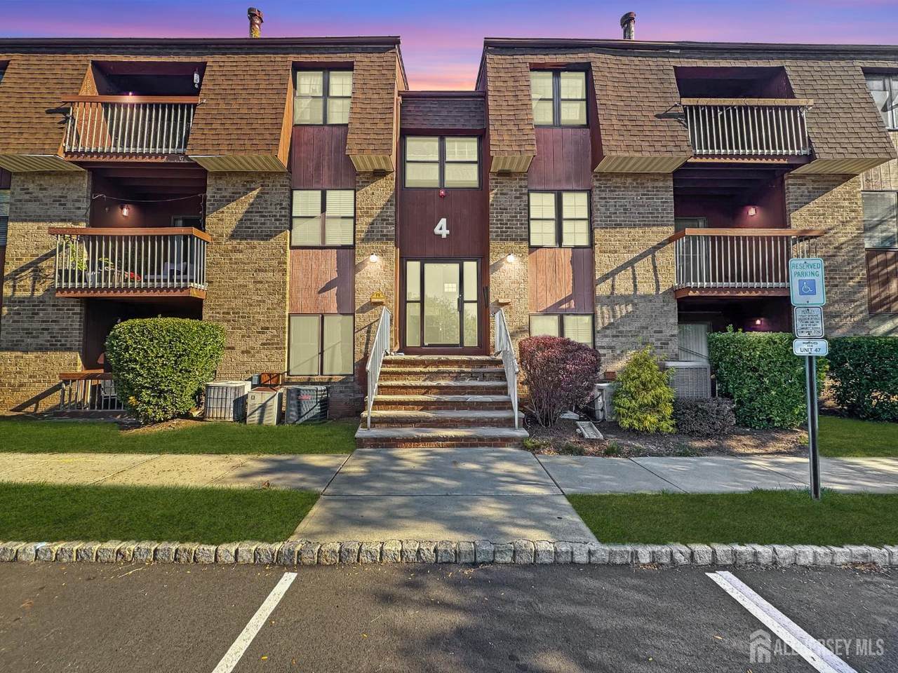 39 Powderhorn Court - Photo 1