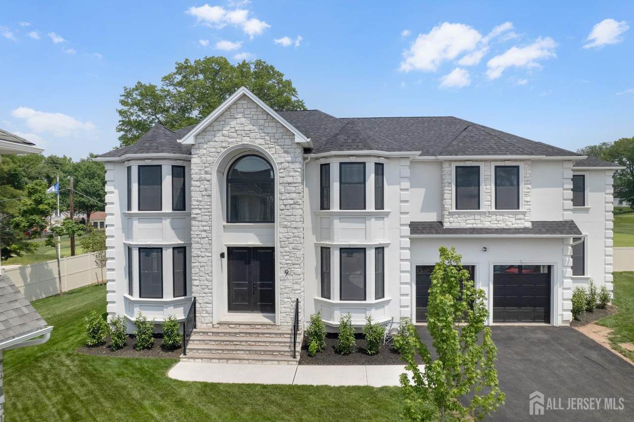 9 Links Drive - Photo 1