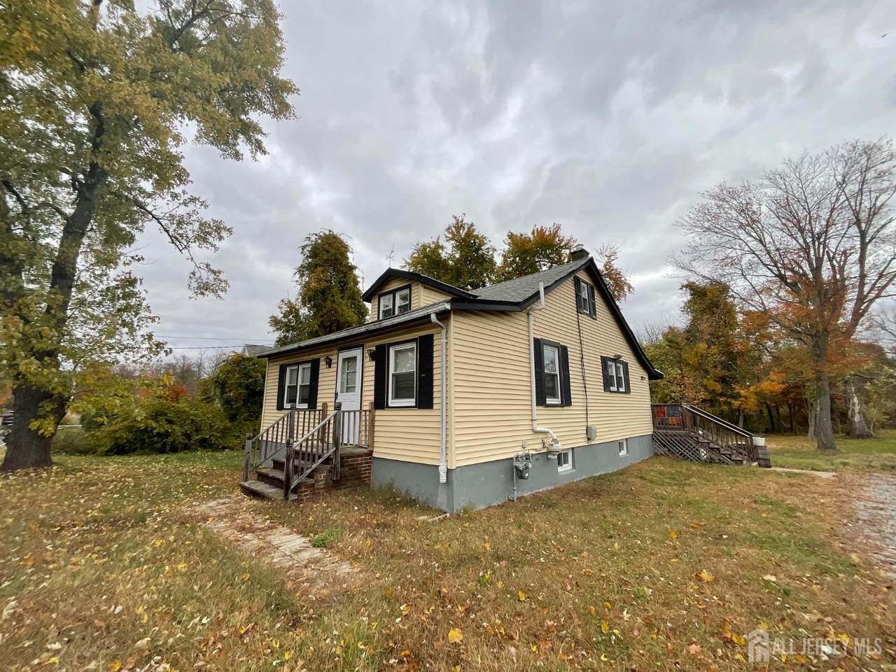 313 Rhode Hall Road - Photo 1