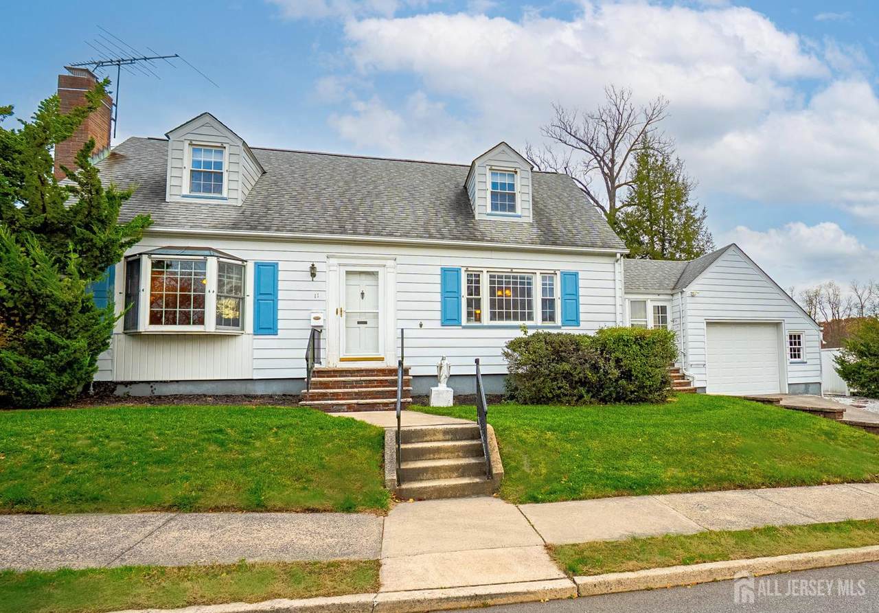 11 Lincoln Place - Photo 1