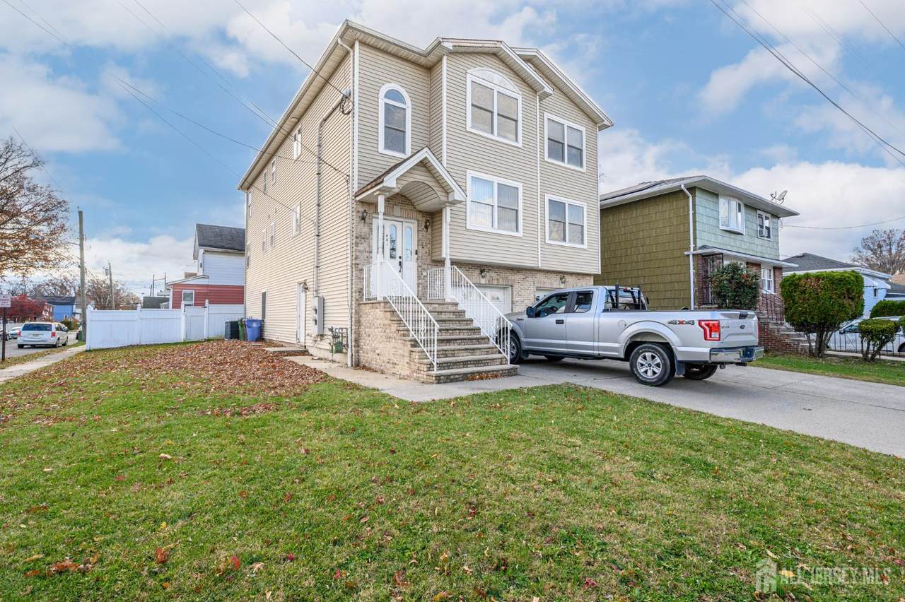 601 Saint Marks Street - Photo 1