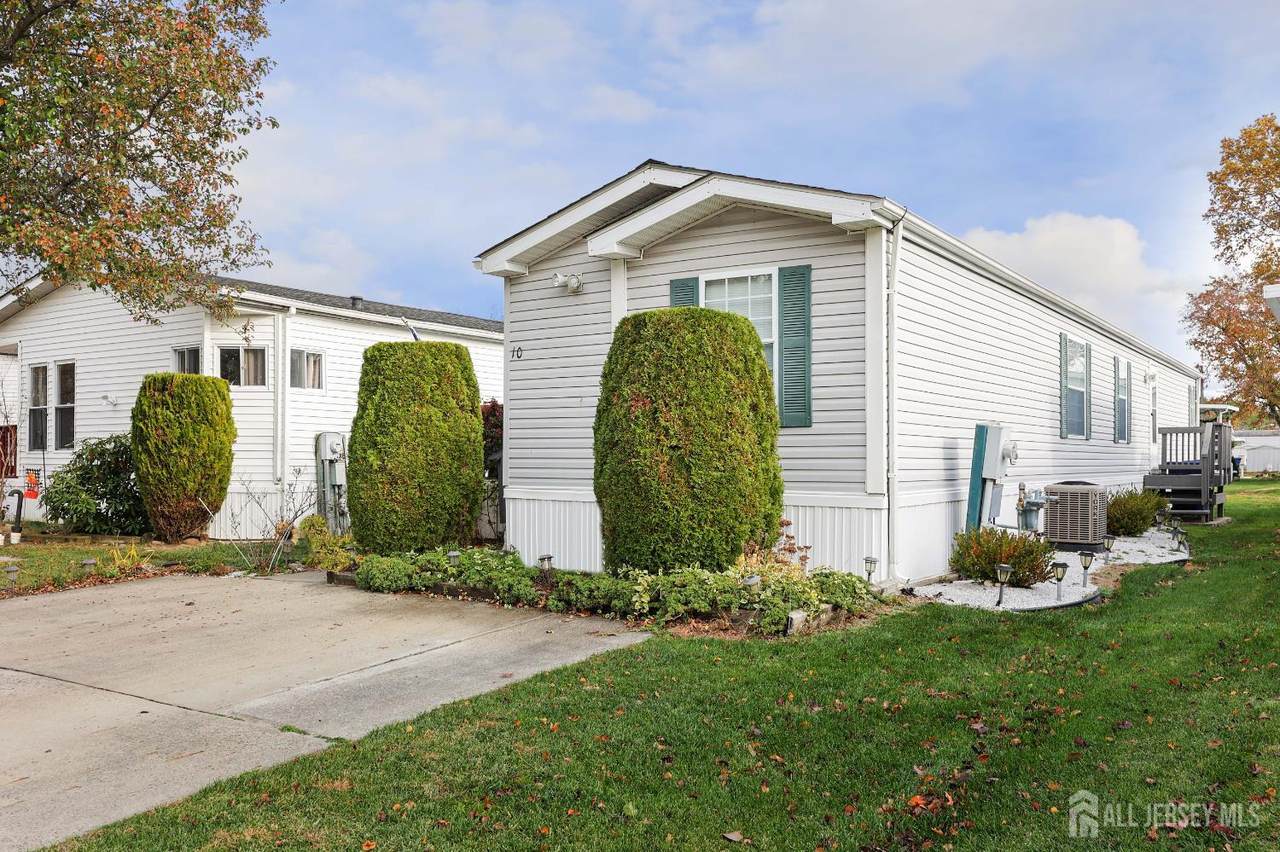 10 Twain Road - Photo 1