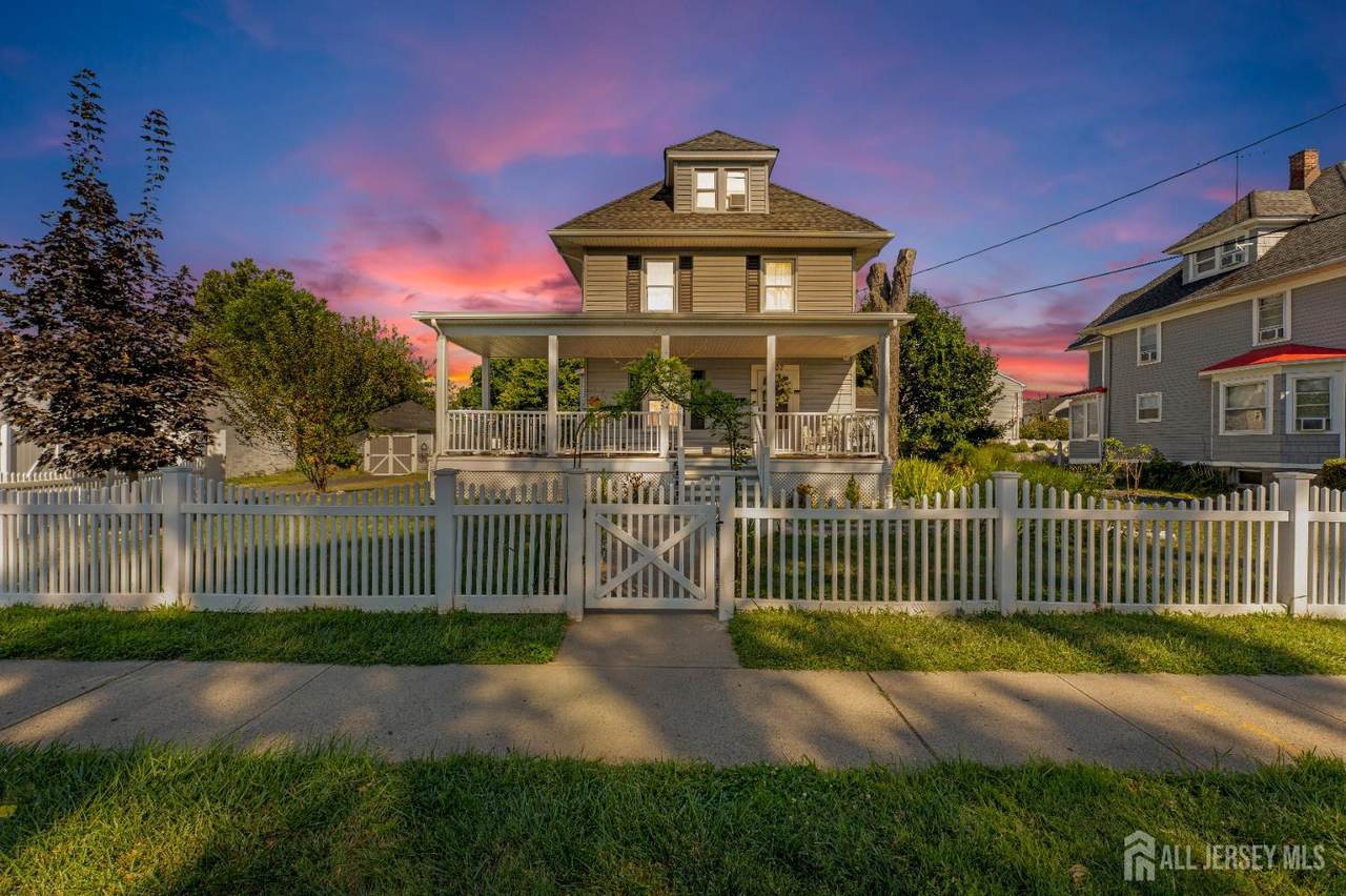 1107 North Avenue - Photo 1