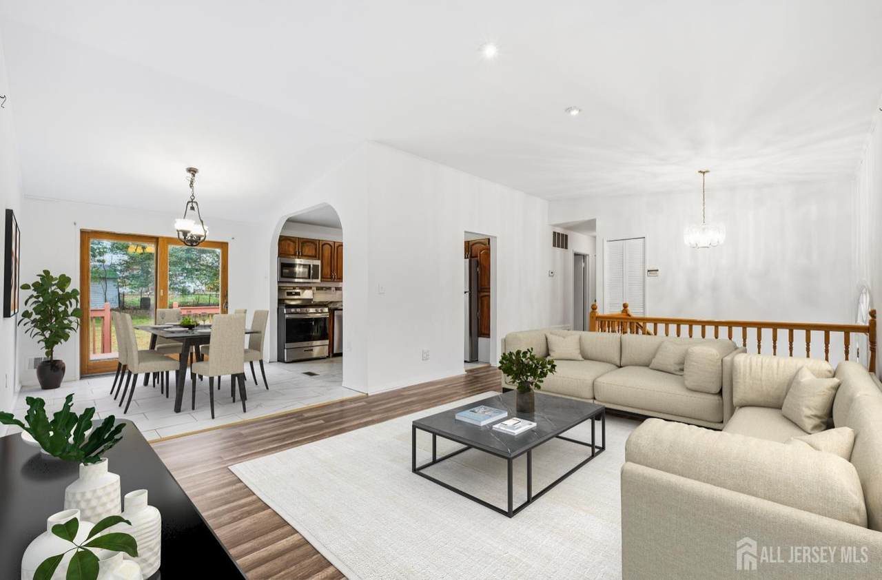 80 Mitchell Avenue - Photo 1