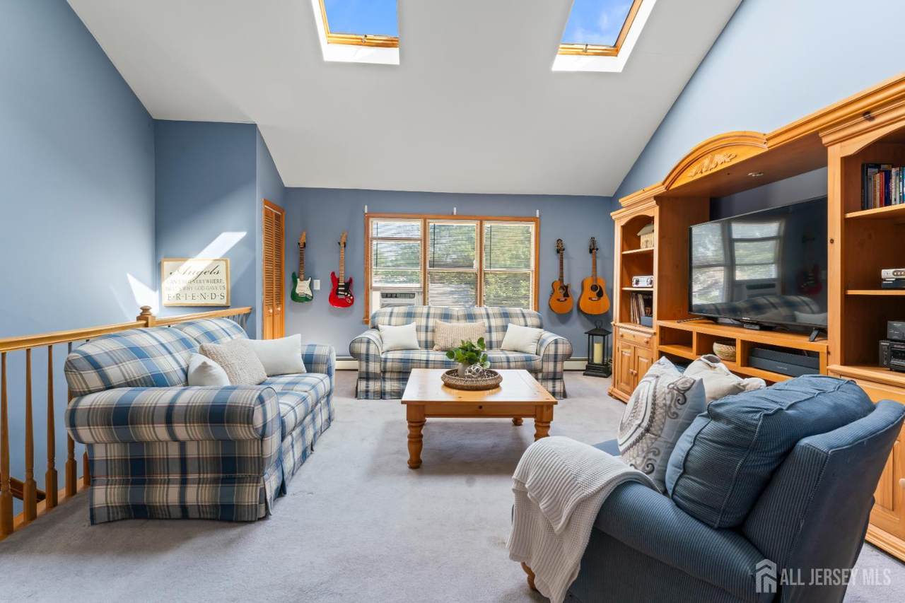 1 Olive Street - Photo 1