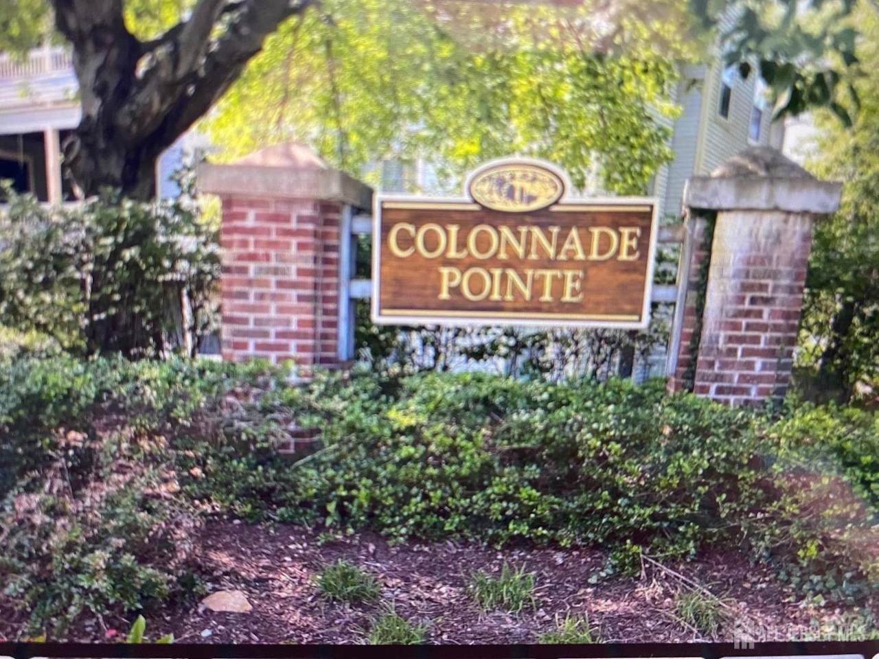 110 Biscayne Court - Photo 1