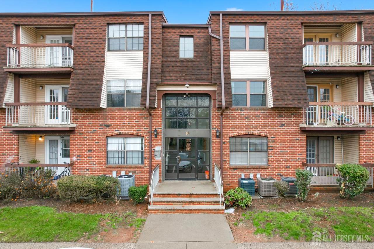 1610 Green Hollow Drive - Photo 1