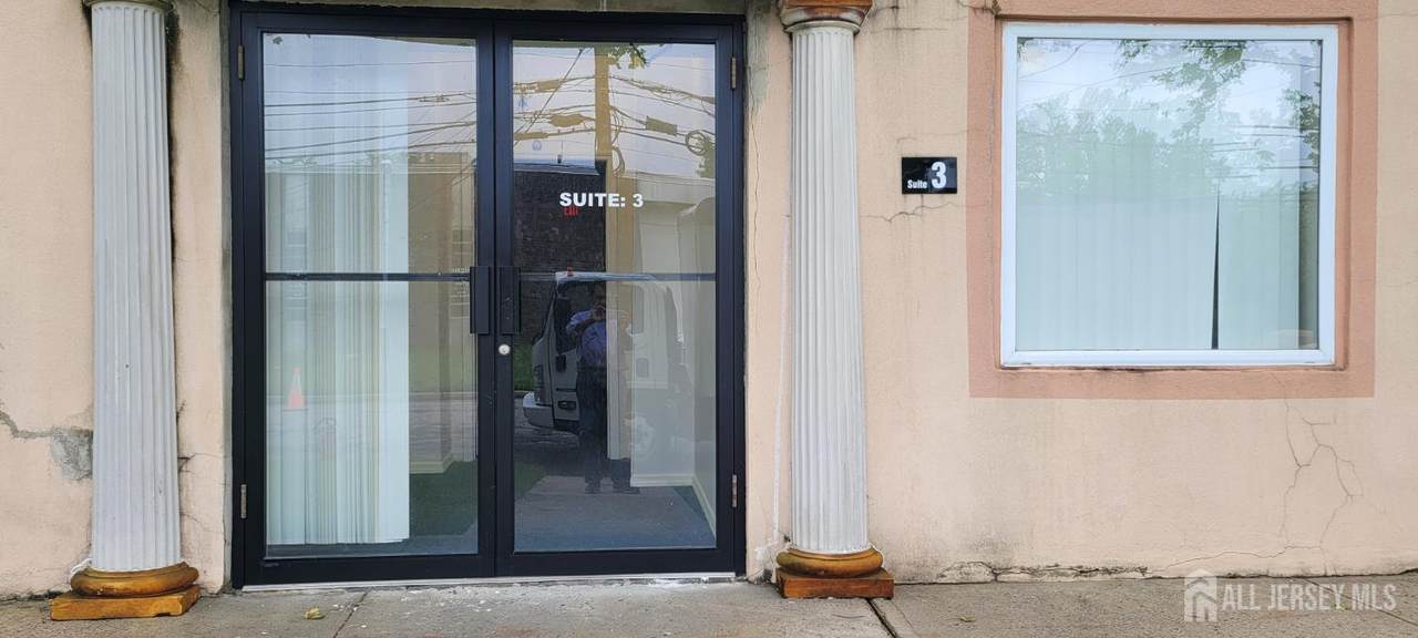 22 Meridian Road - Photo 1