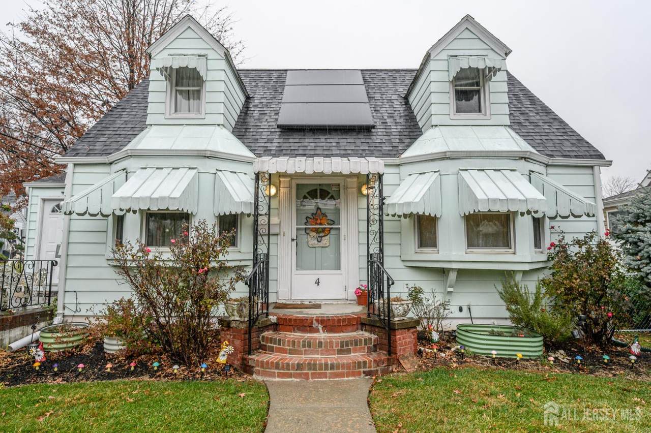 4 Homestead Avenue - Photo 1