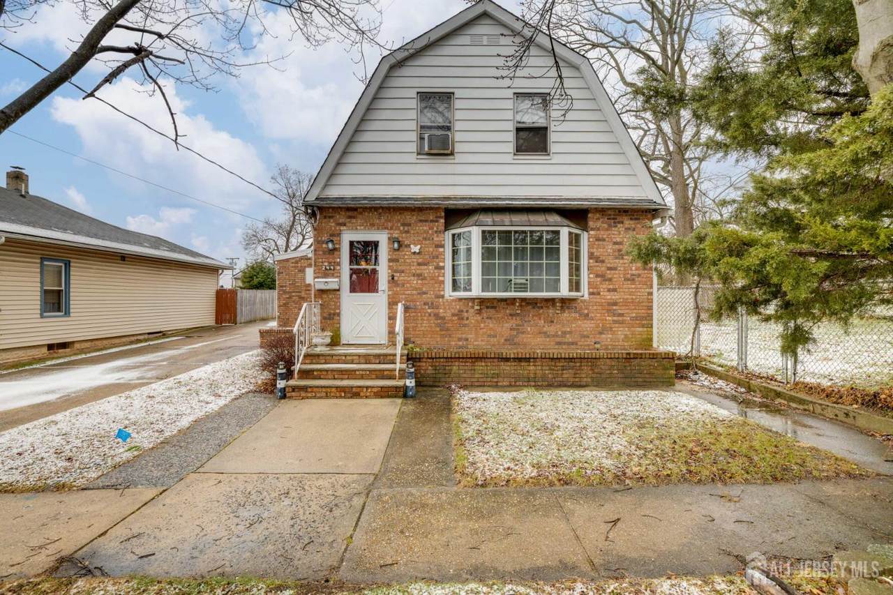 244 Tyler Street - Photo 1