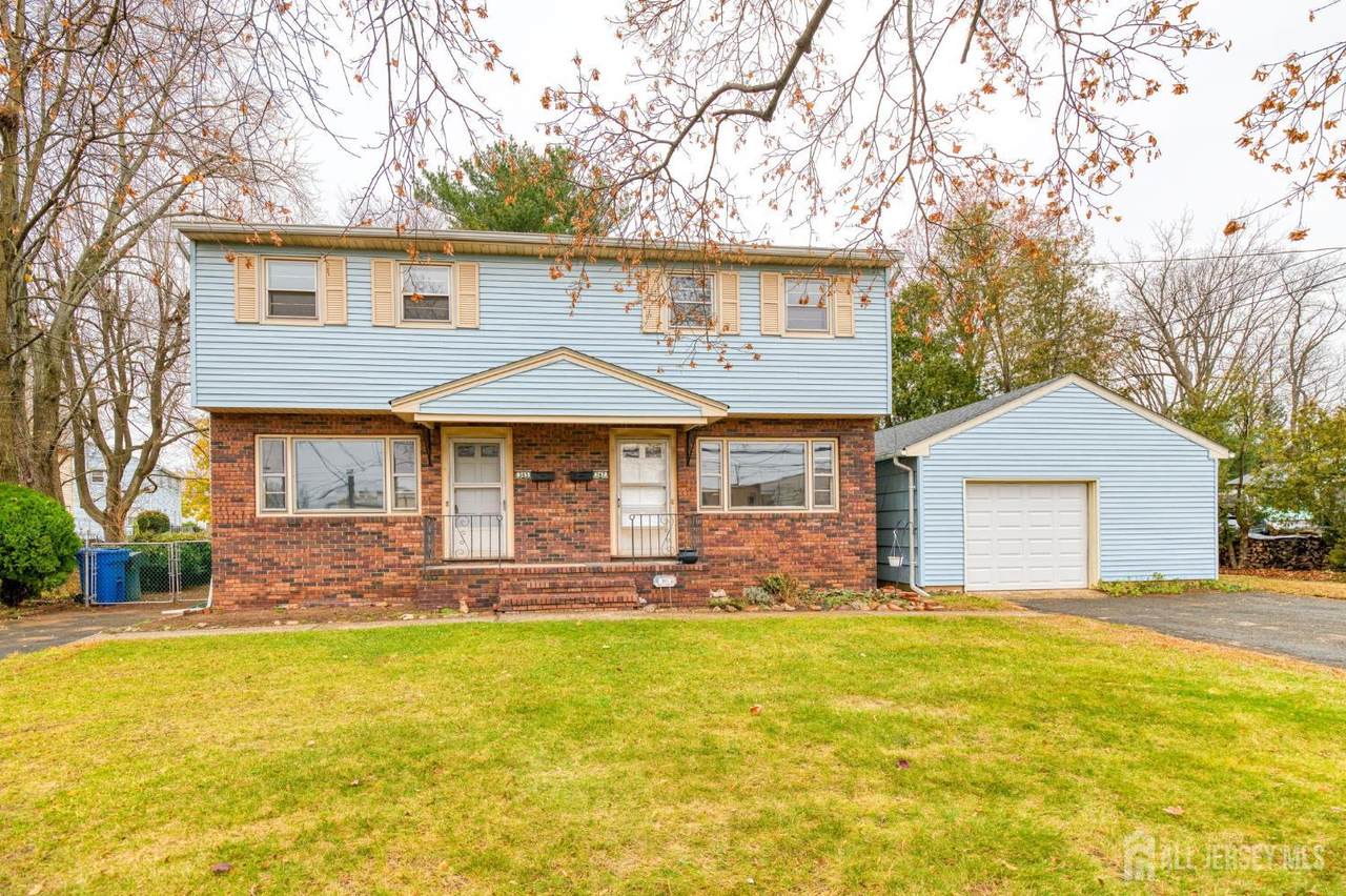 347 Lincoln Boulevard - Photo 1