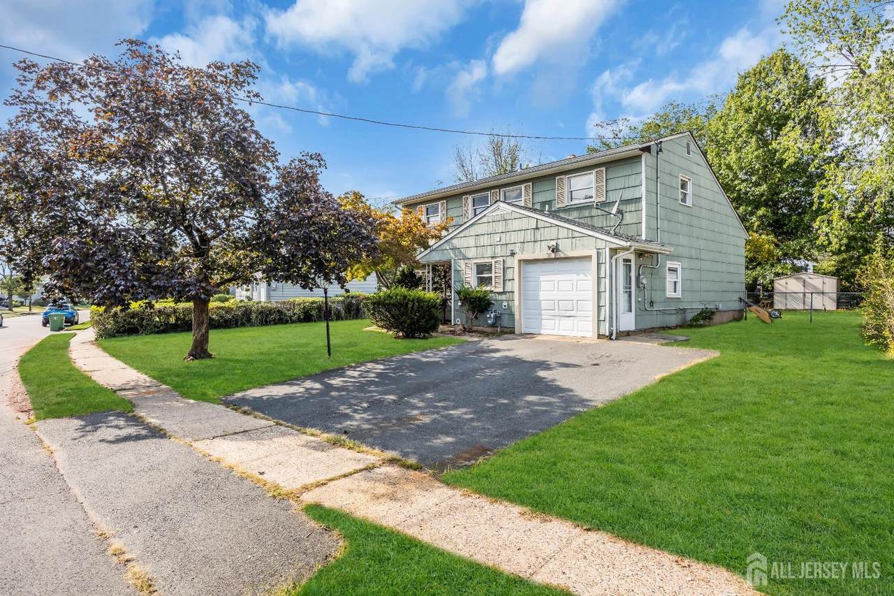 23 Barlow Road - Photo 1