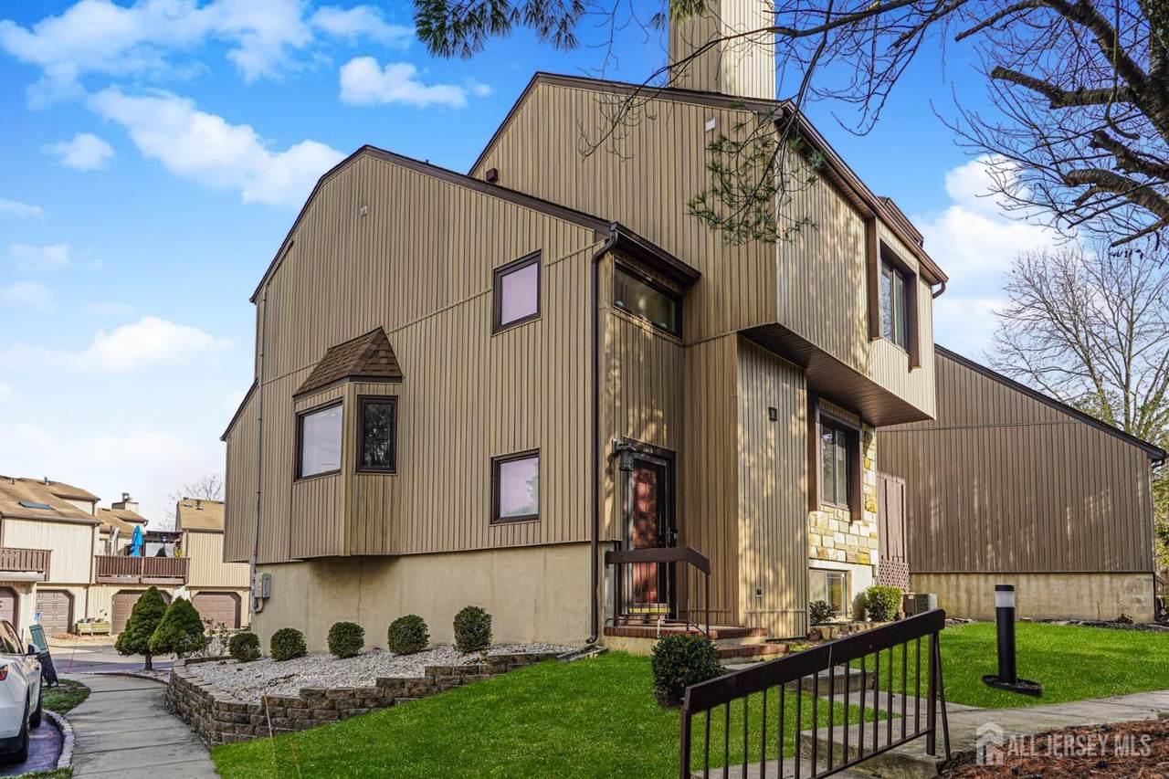 104 Diamond Lane - Photo 1