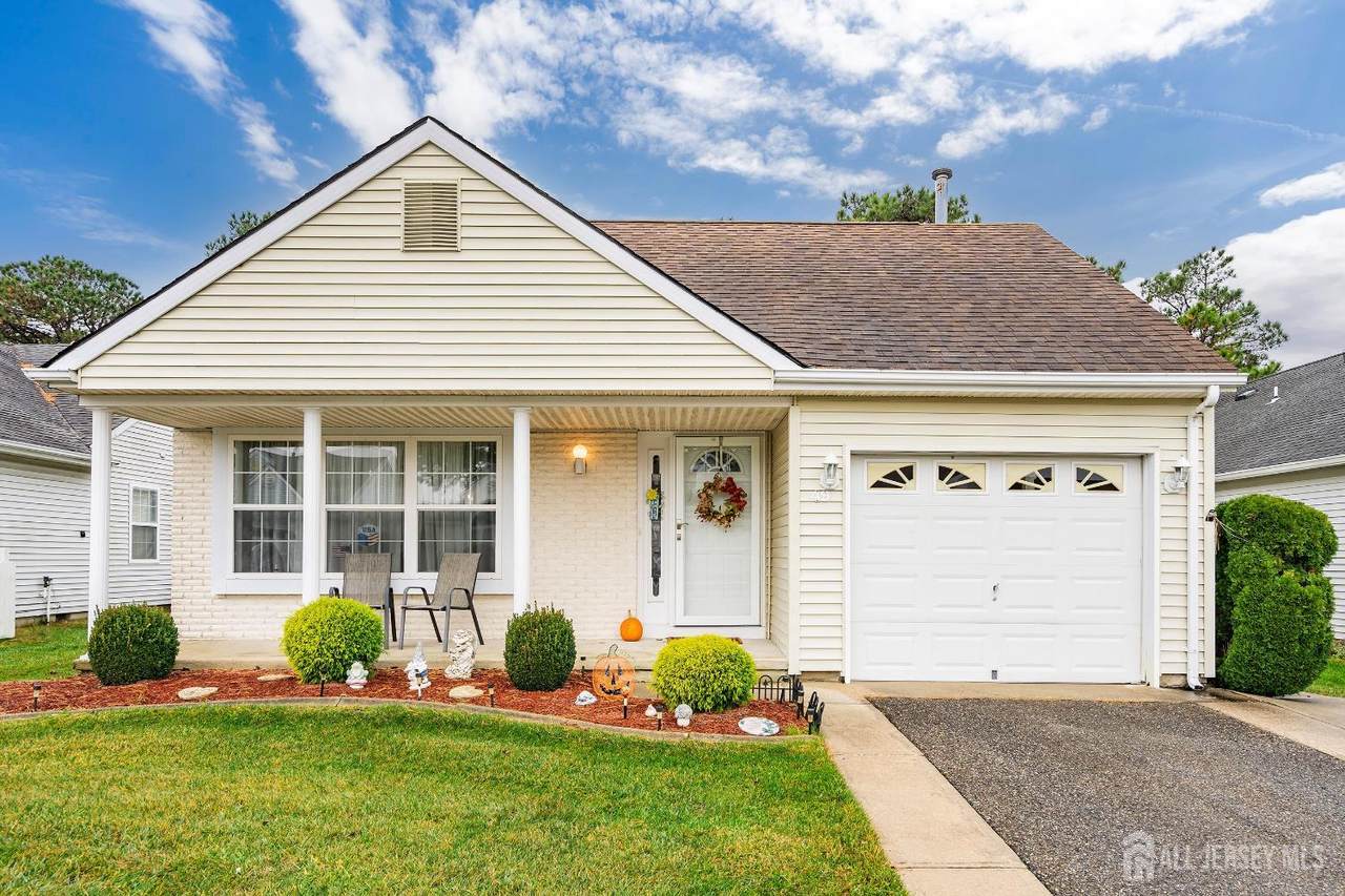 49 Stockport Drive - Photo 1