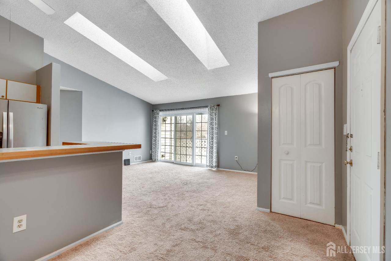 304 Wimbeldon Court - Photo 1