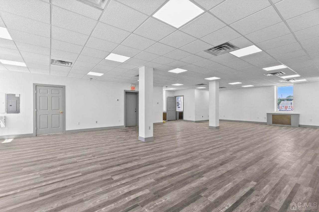 210 Augusta St - Photo 1