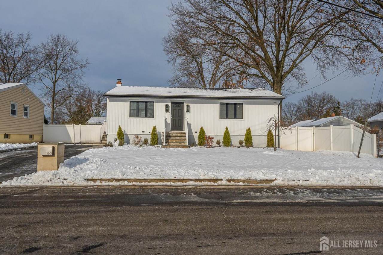 160 Grandview Avenue - Photo 1