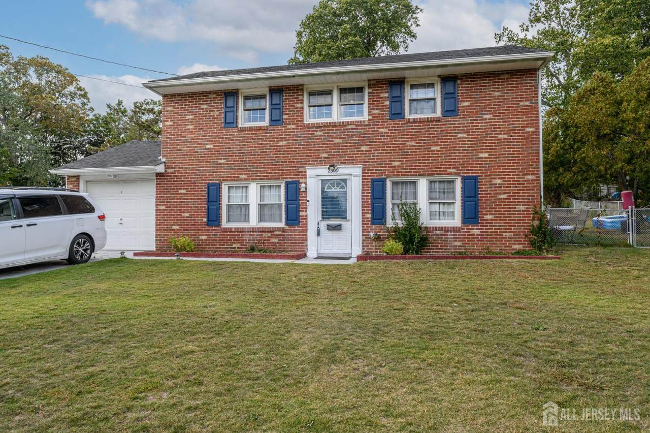 2309 Cuthbert Drive - Photo 1