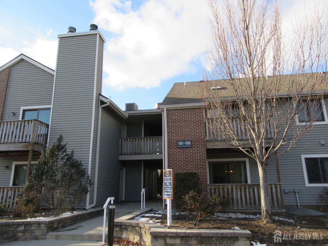 1608 Ravens Crest Drive - Photo 1