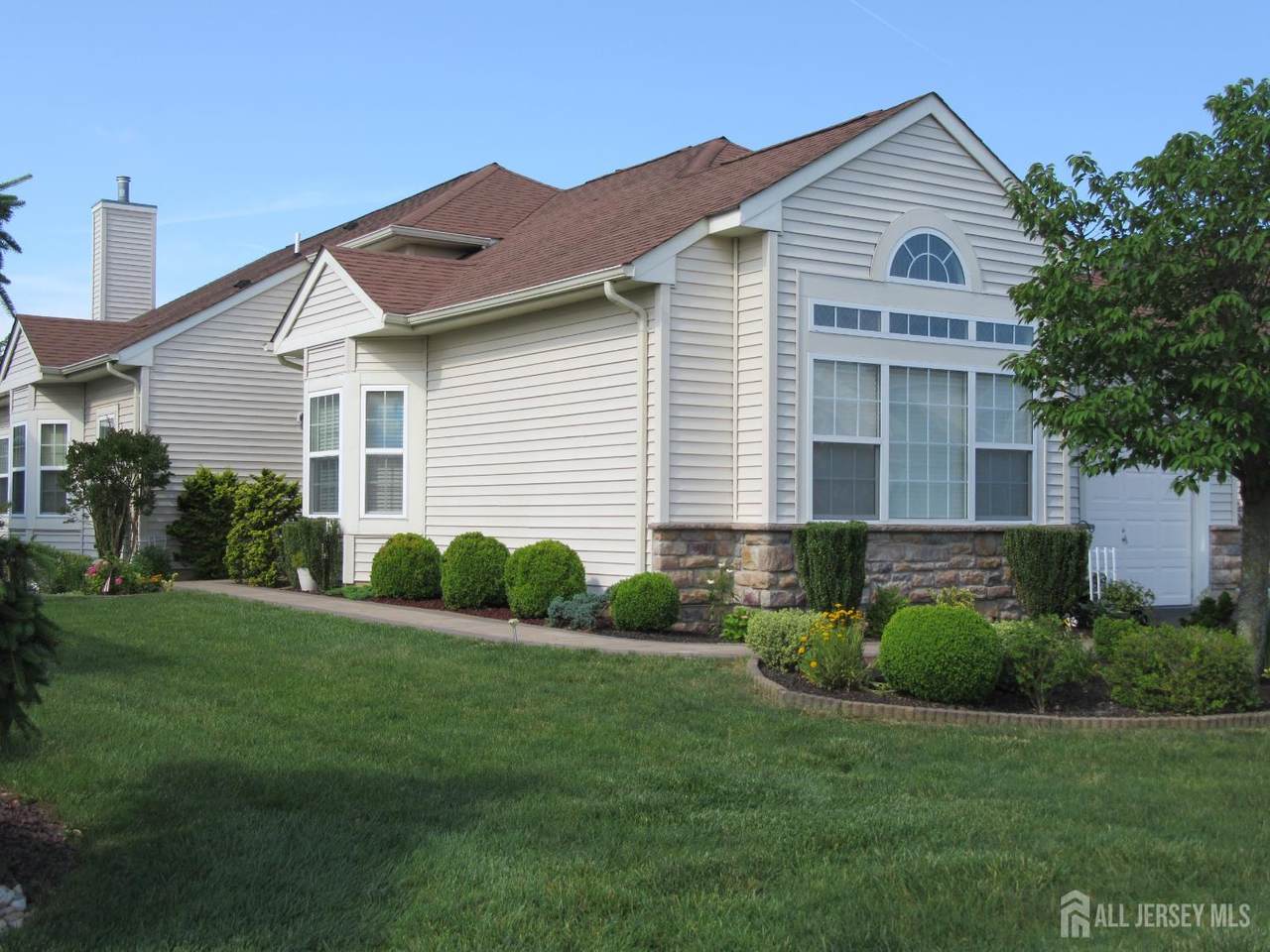 109 Tuscana Avenue - Photo 1