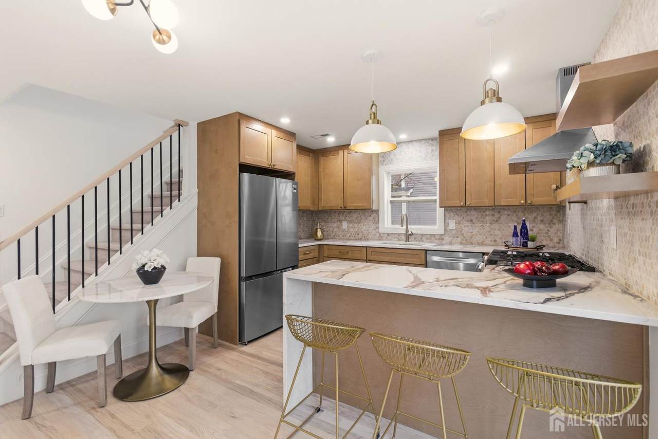 23 Morse Avenue - Photo 1