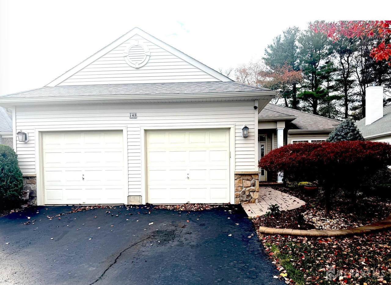 143 Valencia Drive - Photo 1