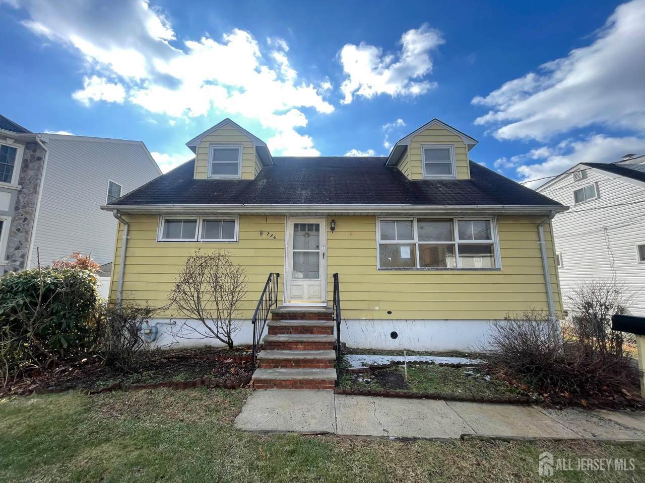 226 Wellington Place - Photo 1