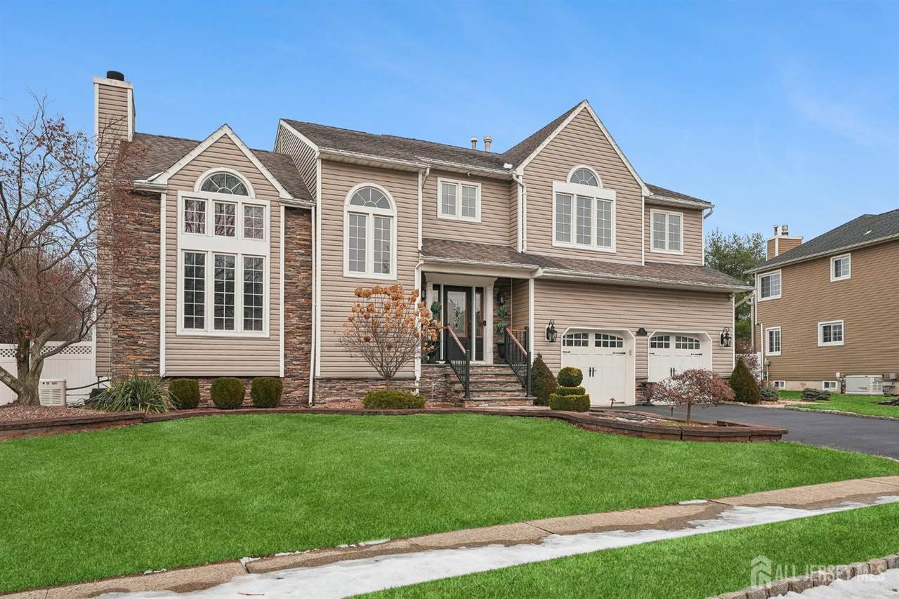 13 Crestmont Drive - Photo 1