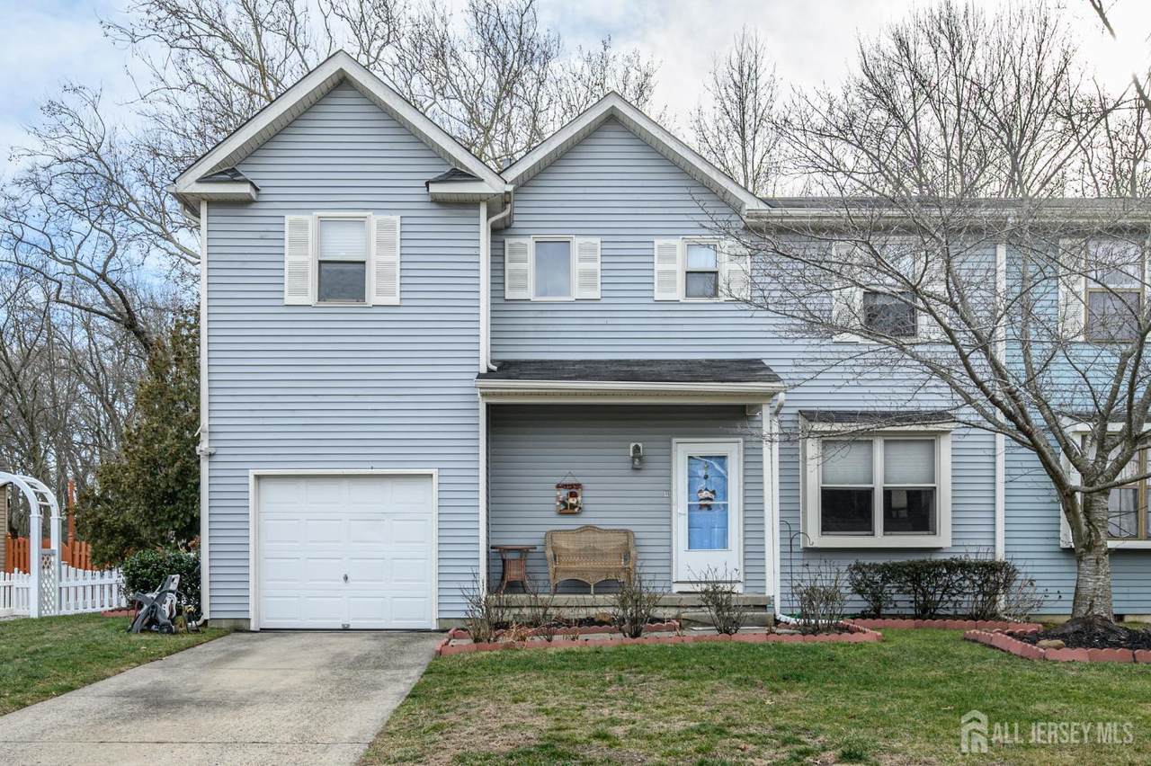 11 Brambling Lane - Photo 1