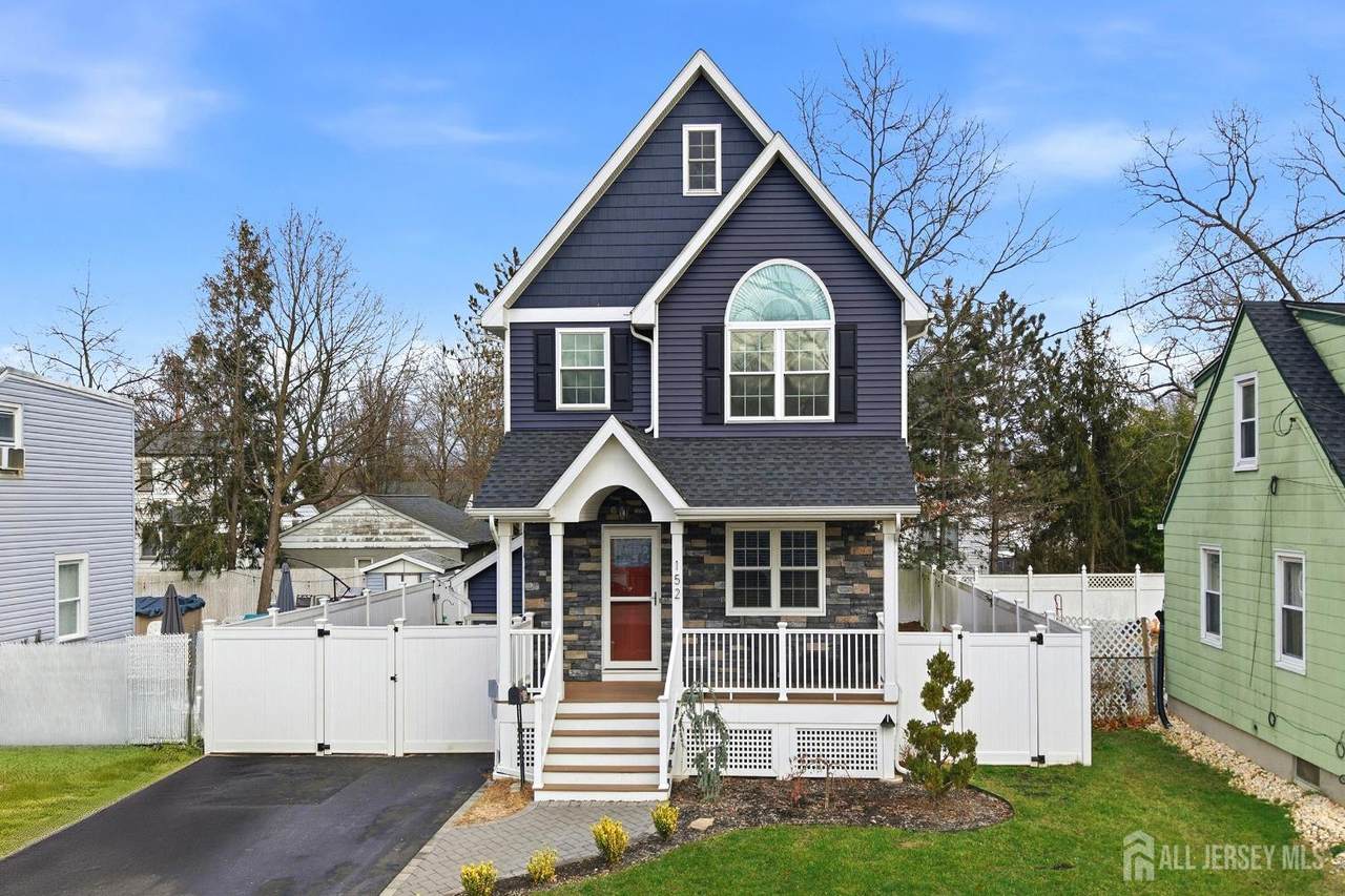 152 Austin Avenue - Photo 1