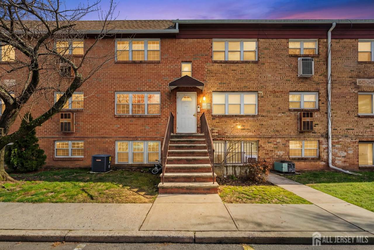 450 College Drive - Photo 1