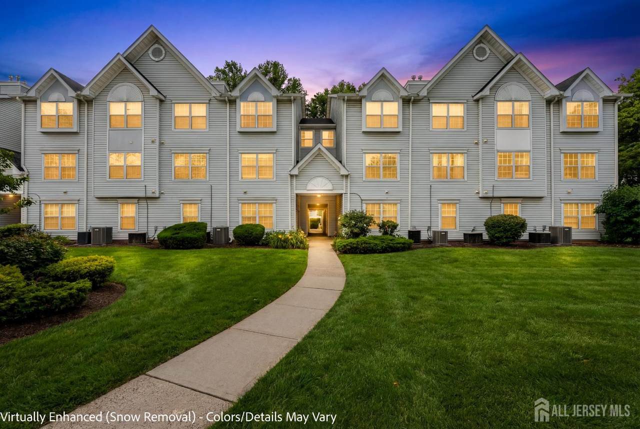 108 Prestwick Way - Photo 1