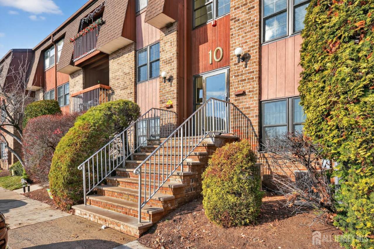 111 Keystone Court - Photo 1