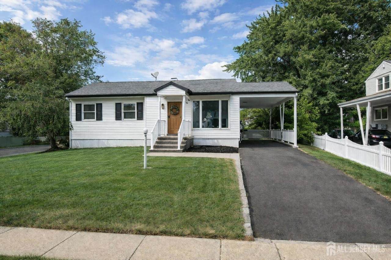 339 Middle Road - Photo 1