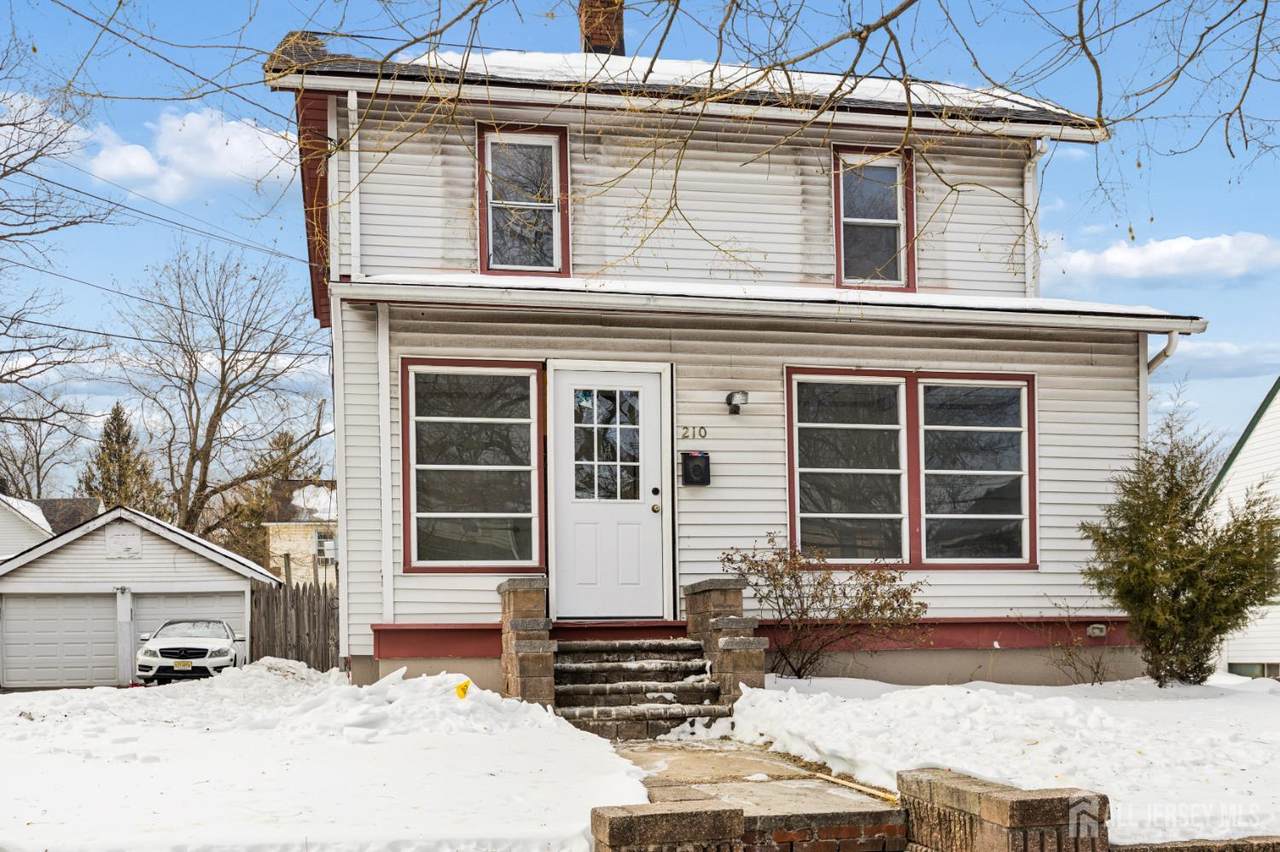 210 Rock Avenue - Photo 1
