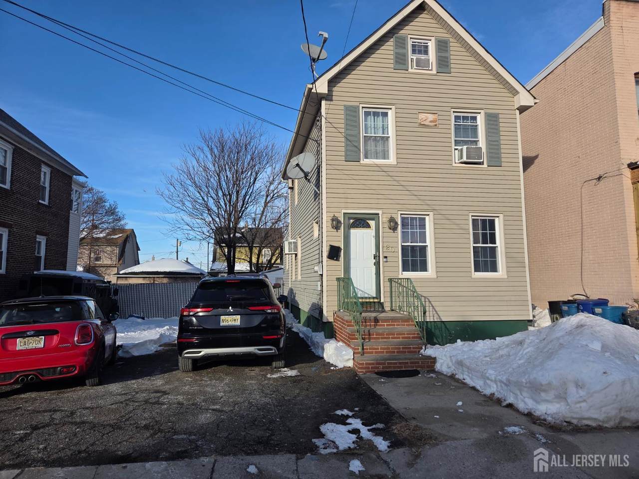 20 Lincoln Avenue - Photo 1