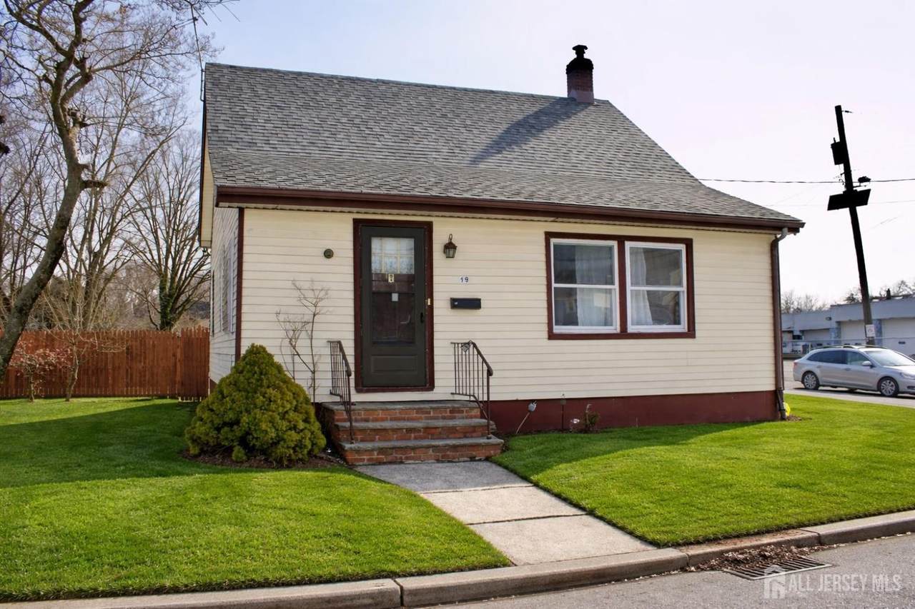 17-19 Dupont Street - Photo 1