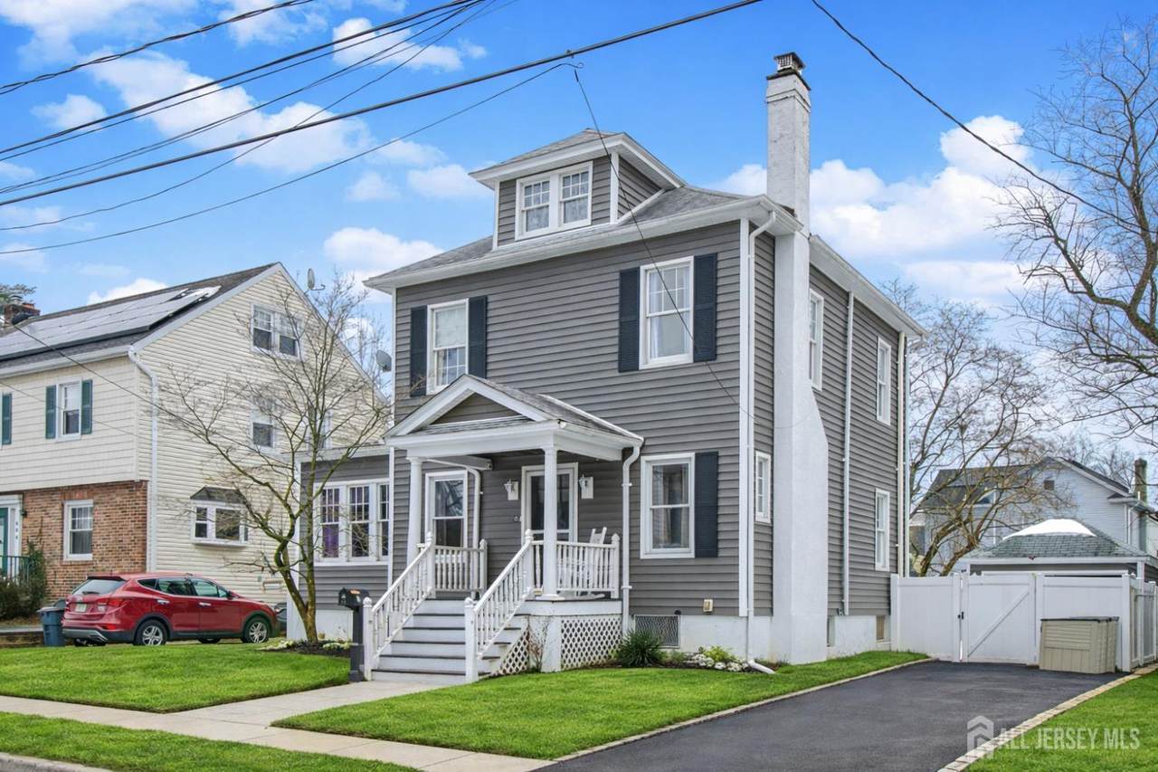 454 Stanley Place - Photo 1