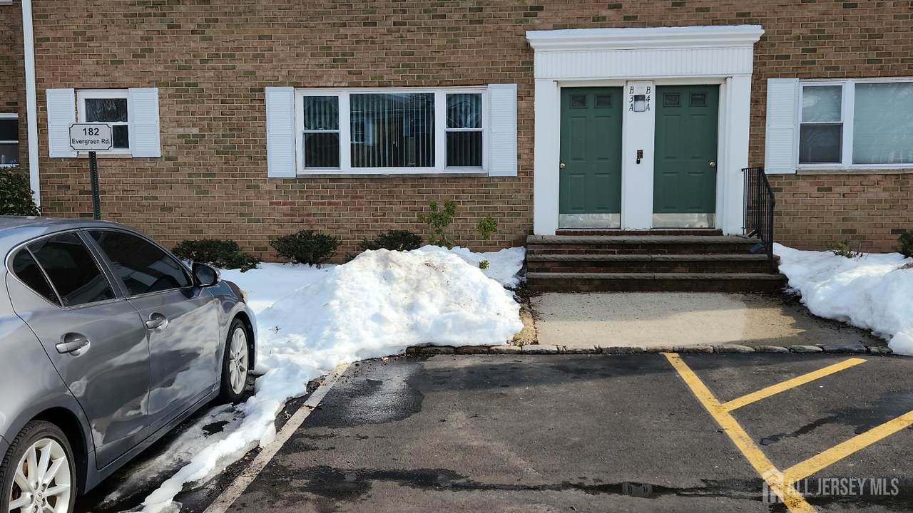 182 Evergreen Road - Photo 1